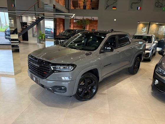 RAM RAMPAGE 2.0 HURRICANE 4 TURBO GASOLINA R/T 4X4 AUTOMÁTICO